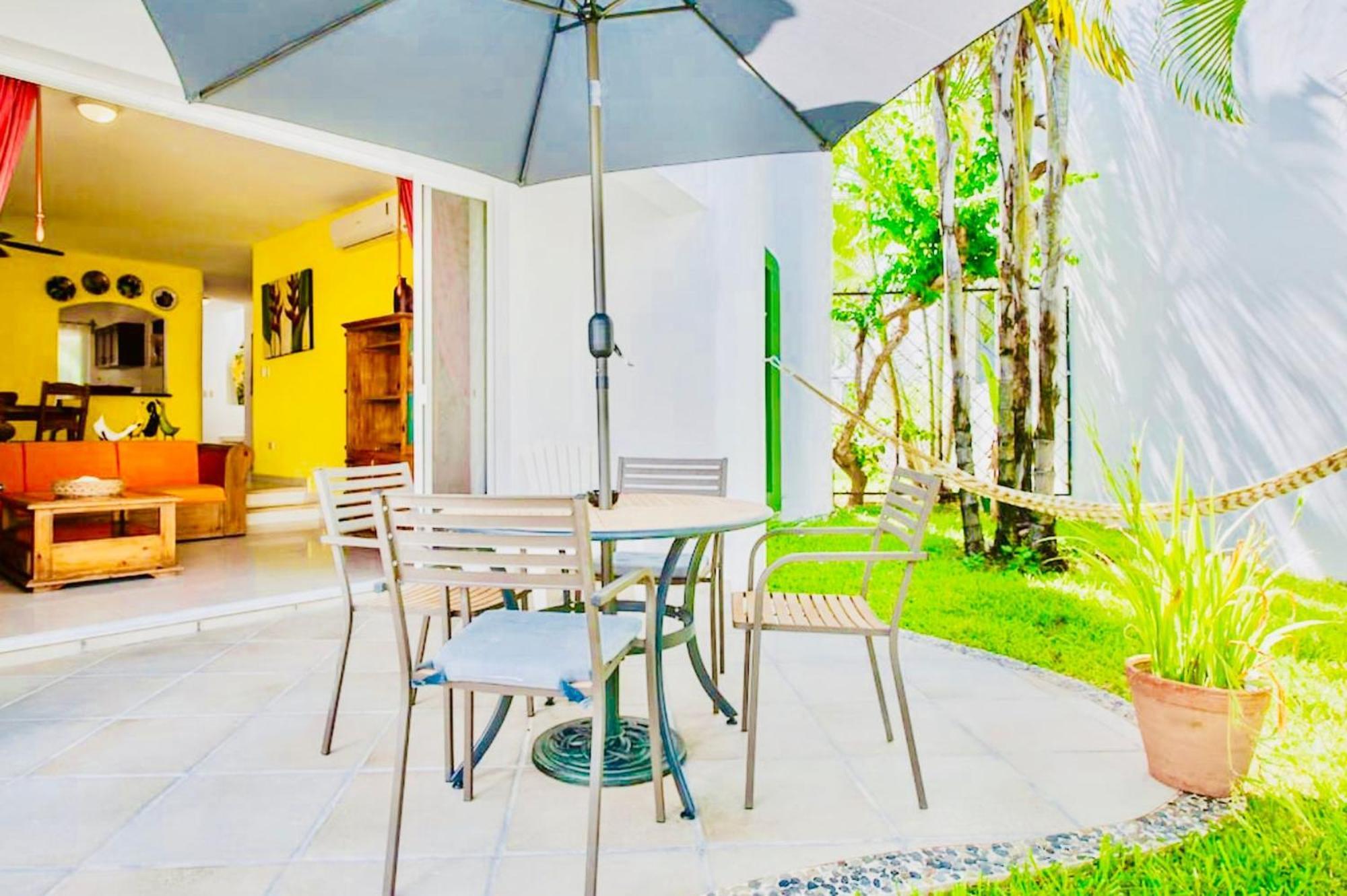 Pensión Superior Budget With Swimming Pool Air Conditioning And Parking *