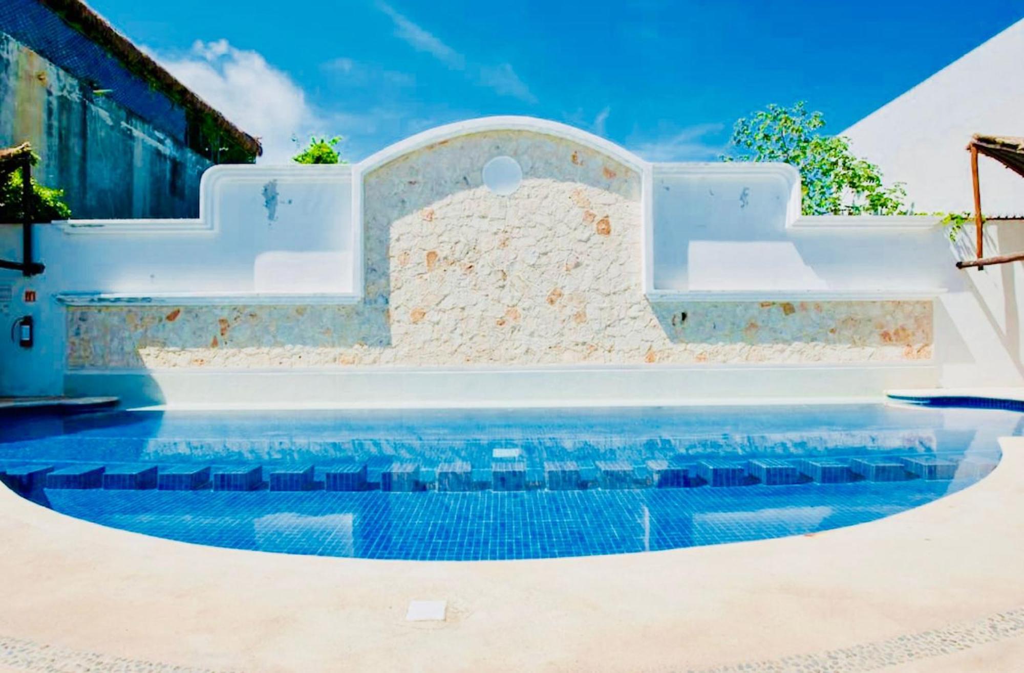 Superior Budget With Swimming Pool Air Conditioning And Parking Playa del Carmen