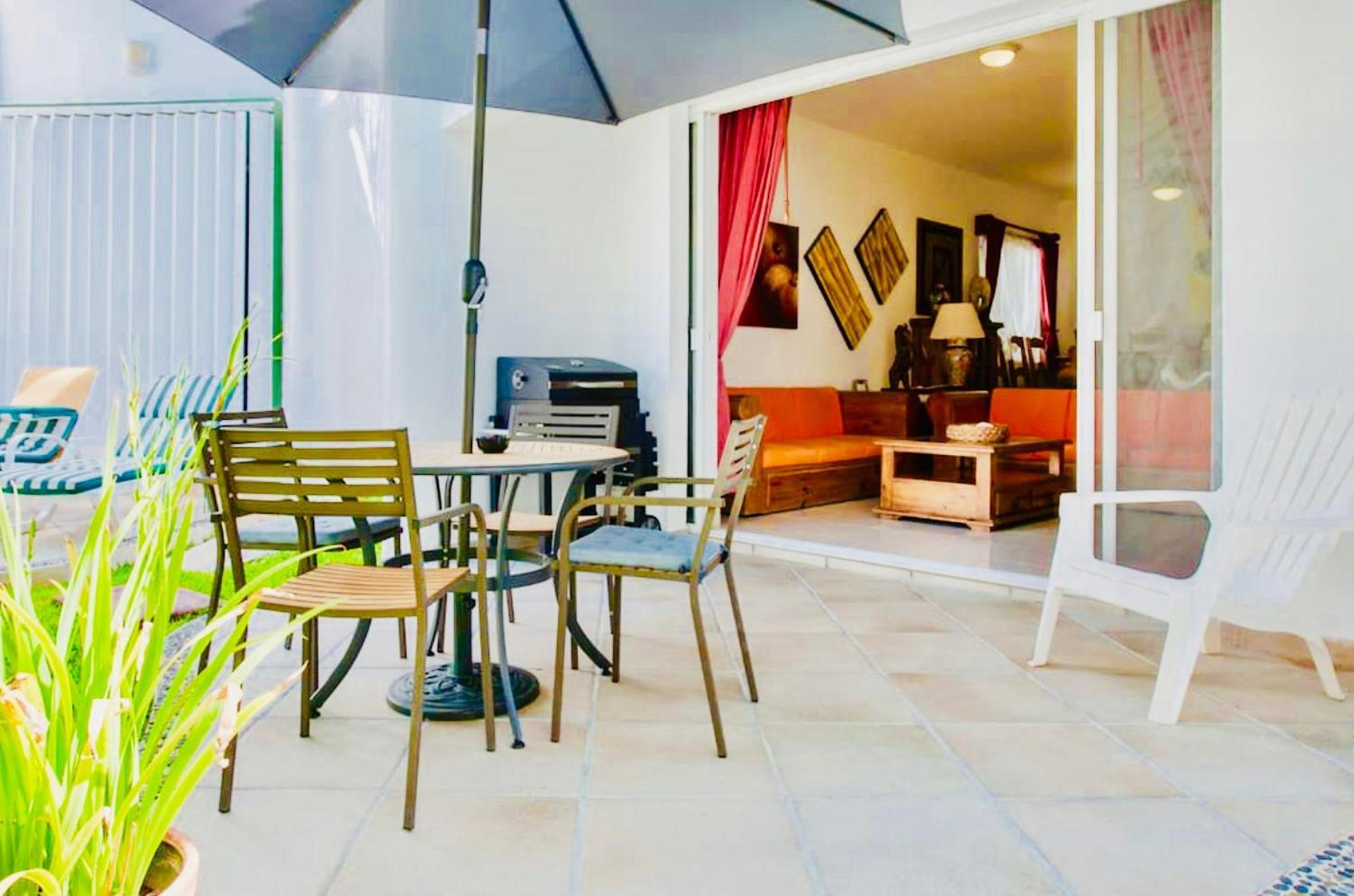 Superior Budget With Swimming Pool Air Conditioning And Parking Pensión